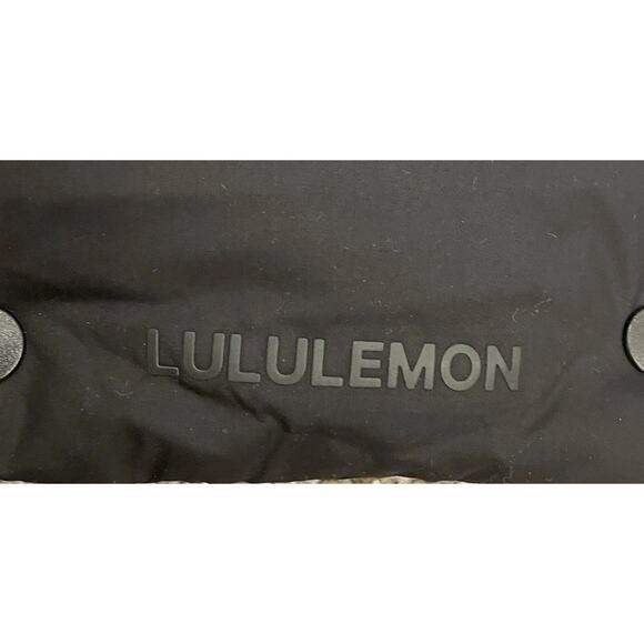 Lululemon 54x11 inches Black Snap Down Puffer Wonder Puff Scarf-U - Picture 6 of 13